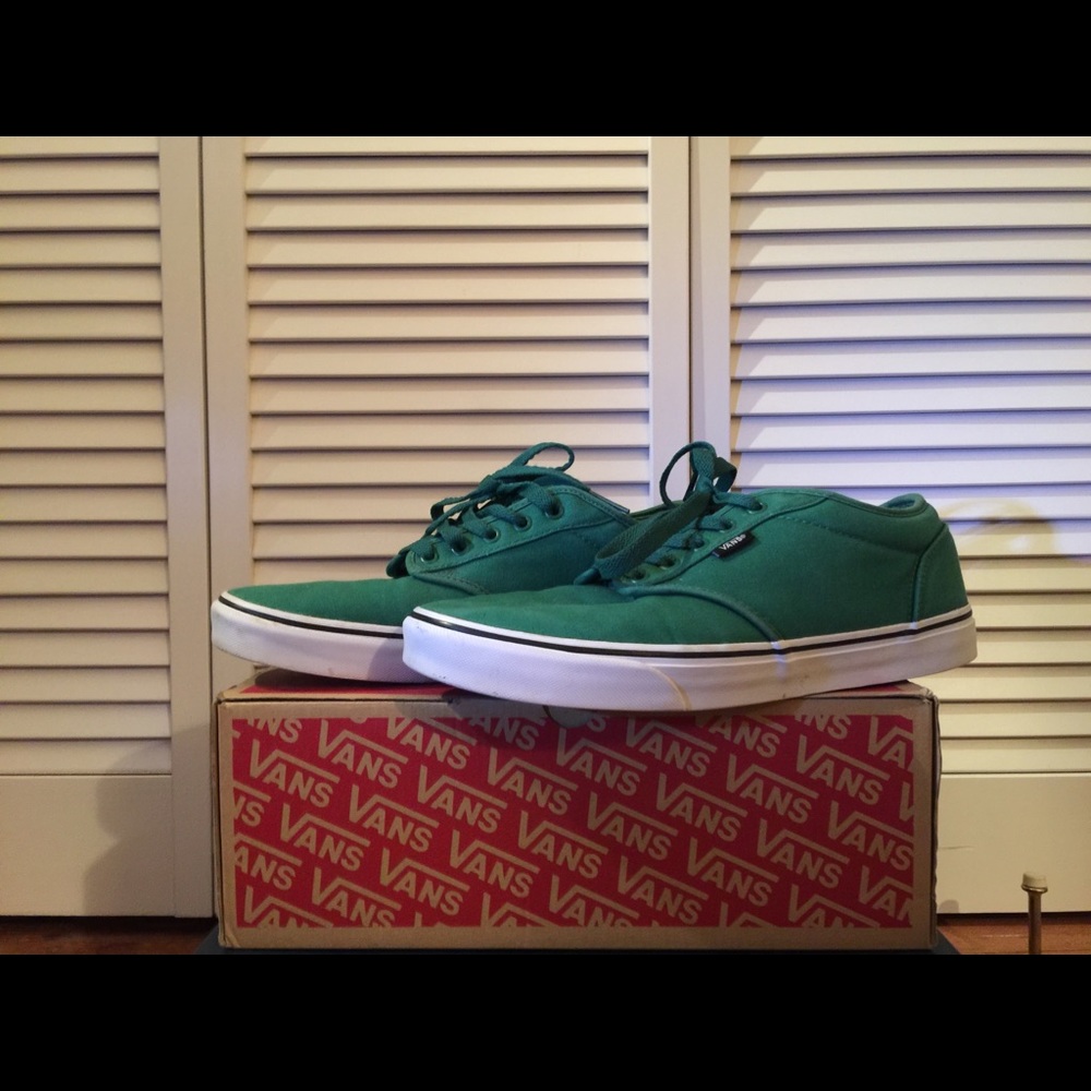 Van’s Green Sneakers Size 11